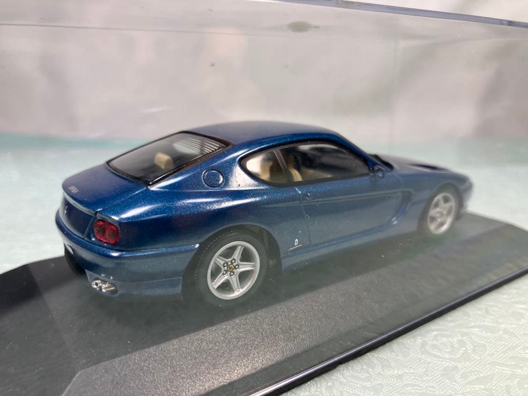 ミニチャンプス　フェラーリ４５6ＧＴ　クーペ　ブルー