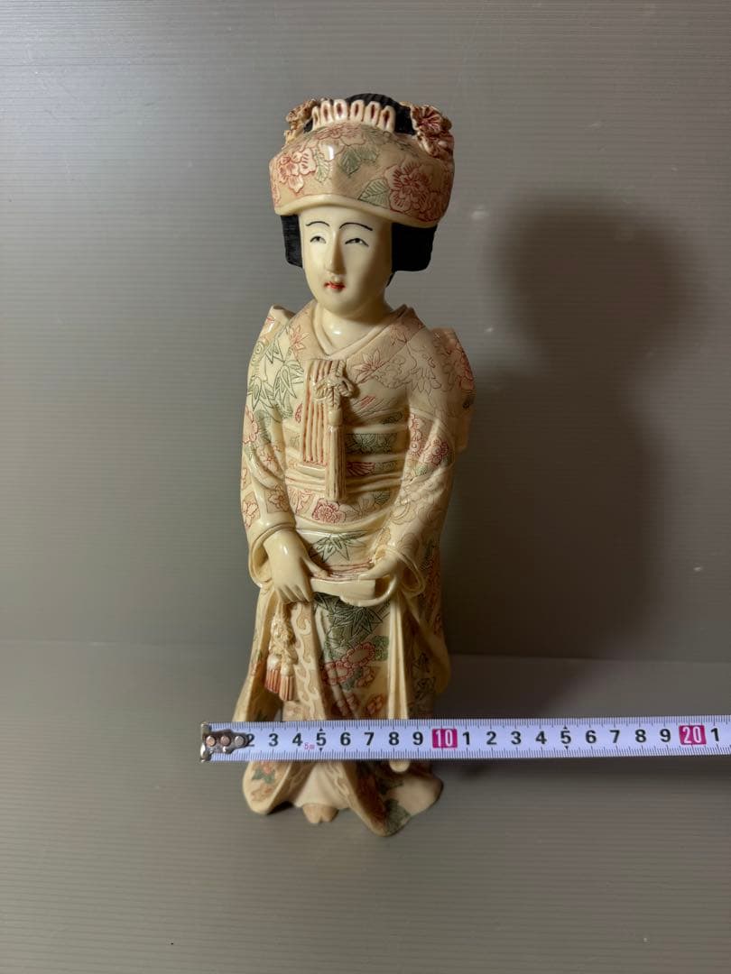 2920 古美術品 細密彫刻女性像 置物 細密細工 骨董