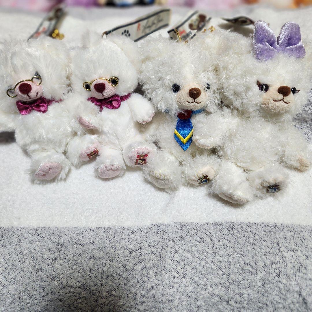 ディズニー公式　ユニベアシティ　キーチェーン　　初期　３６体セット　バラ売り不可