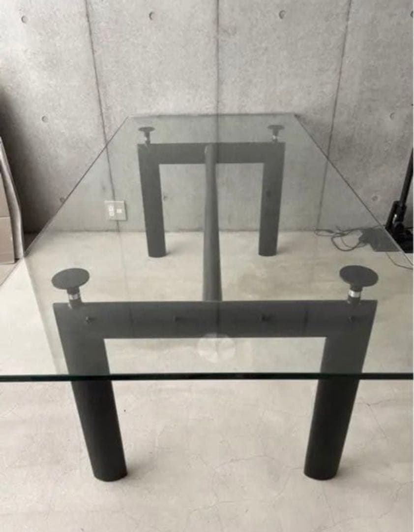 【LC6 ★引取り限定】ガラス天板ダイニングテーブル　リプロダクト品