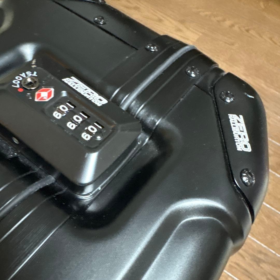 ゼロハリバートンアメリカ製ステルスマットブラックGeoAluminum3.0