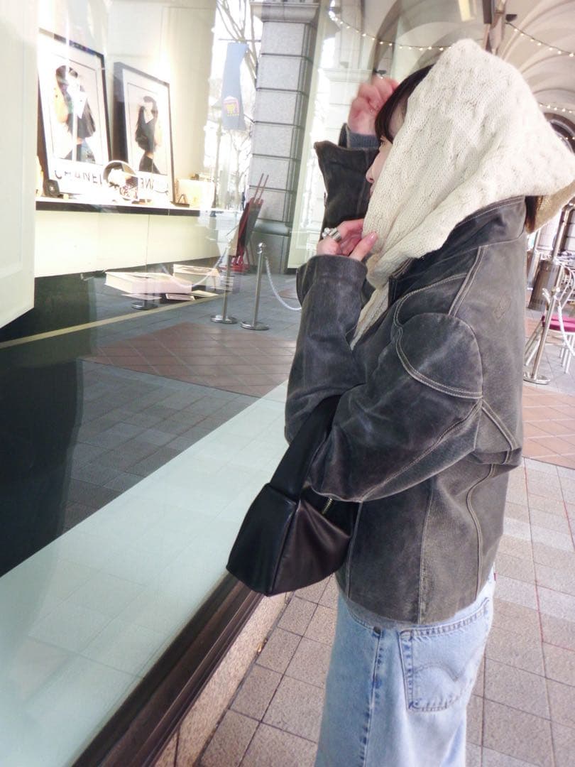 KEESE 黒 レザーショルダーバッグ ジップ Sサイズ ユニセックス