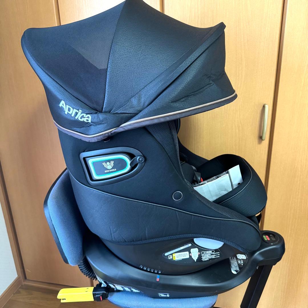 【美品】Aprica クルリラビッテプロテクト ISOFIX アップリカ　黒