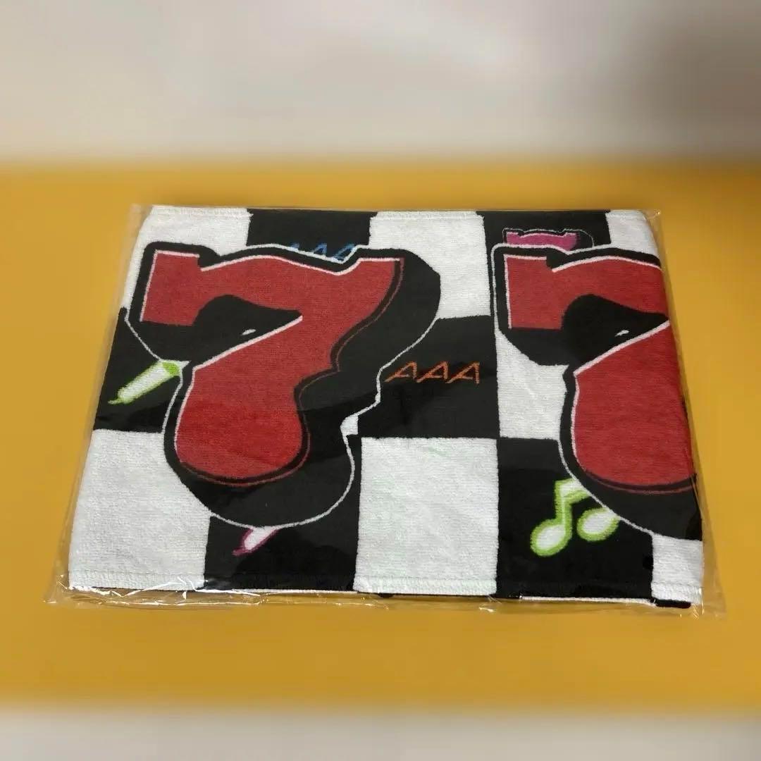 AAAグッズ 17点まとめ売り 「パンフ、ファイル、タオル、Tシャツ、他