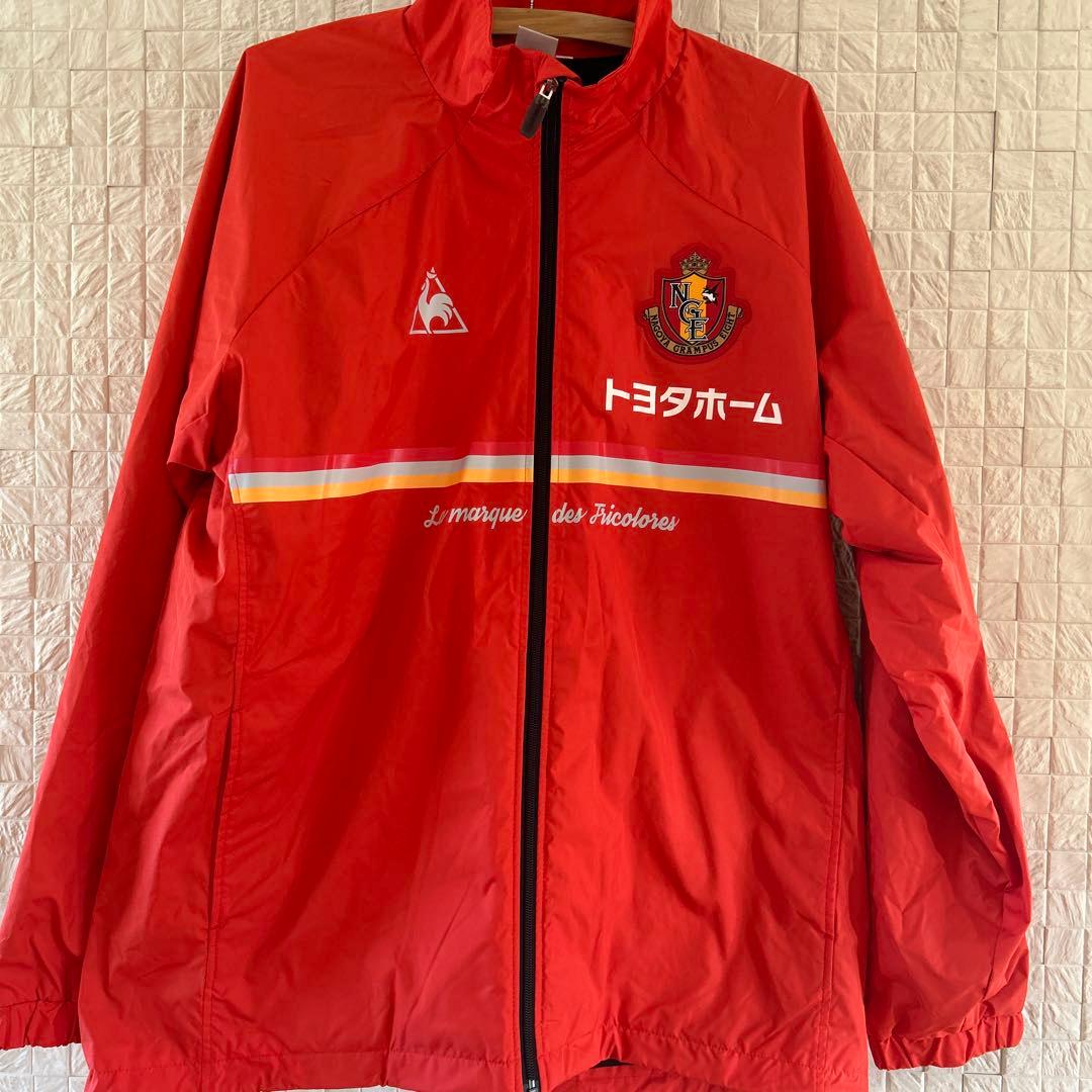 名古屋グランパスウィンドブレーカー
