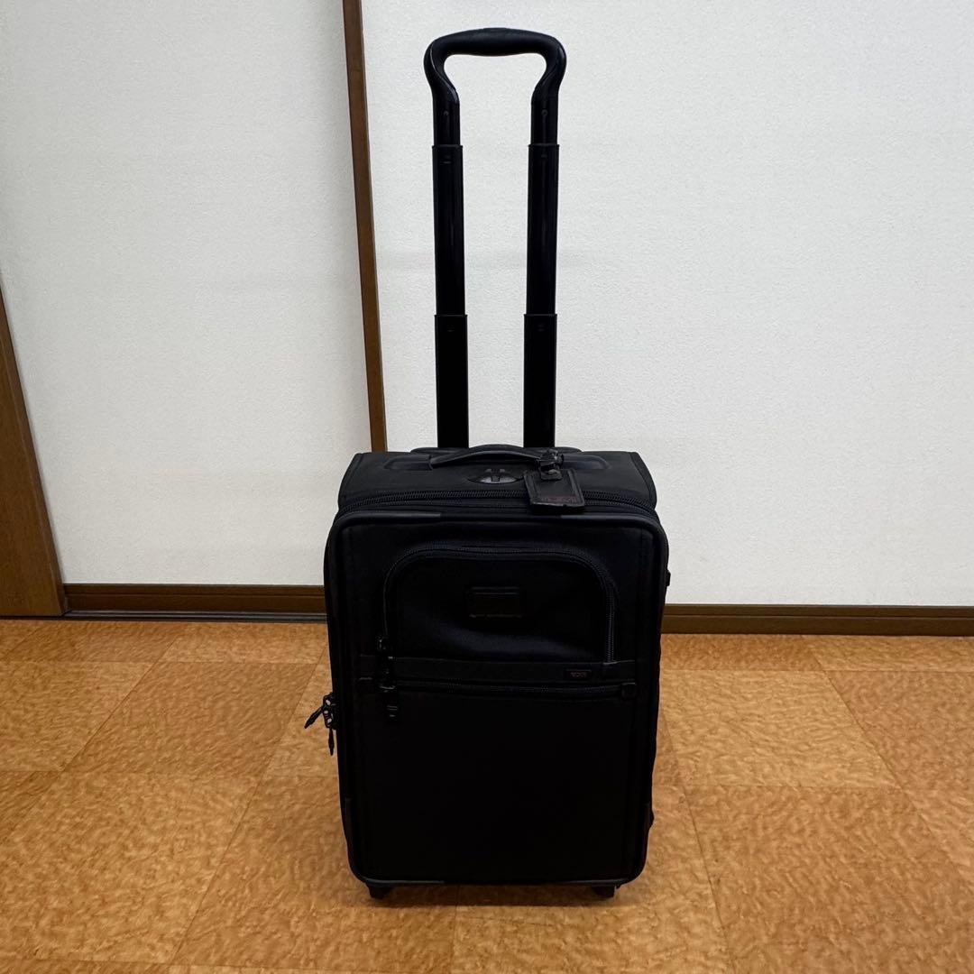 TUMI 22060DH 機内持込みOK4輪キャスター付きスーツケース トランク