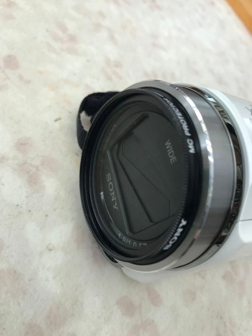 ソニーハンディカムHDR-CX535ホワイト付属品勢揃い