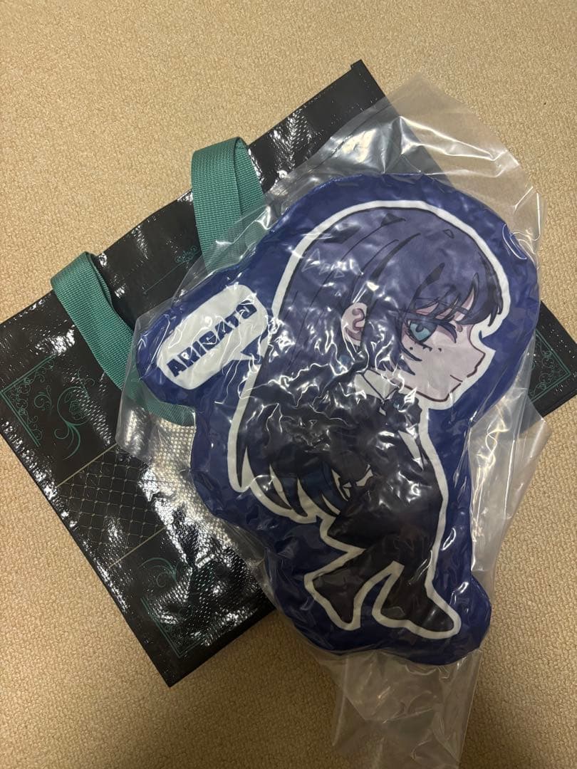 Ado Adotomy 会場限定ミニクッション東京、ショッパー（SMALL） - メルカリ