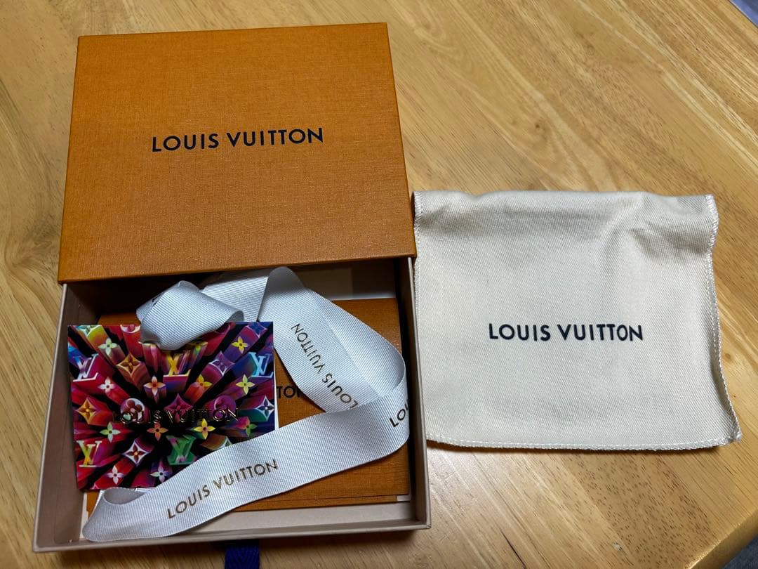 ルイヴィトン　モノグラム　ジッピーパース　難あり