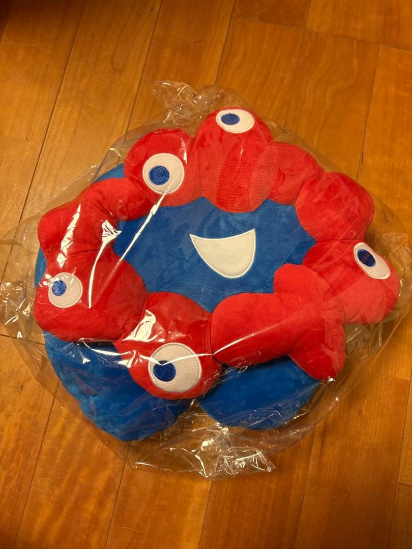 台湾限定 ミャクミャク ネックピロー 大阪関西万博 - メルカリ