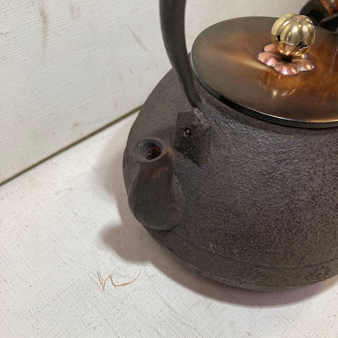 龍文堂造】 鉄瓶 彫刻模様 アンティーク 工芸品