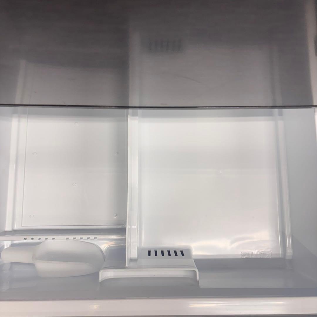 594 2023年製 三菱 大型冷蔵庫 300L強自動製氷 小型 家庭用 右開き