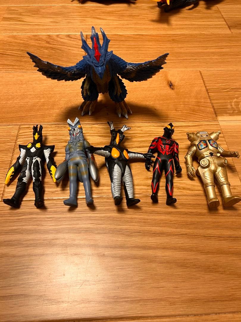 ウルトラマンシリーズ 怪獣、ウルトラマンソフビ80体まとめ売り