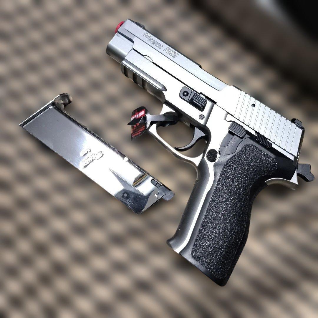 東京マルイ製　SIG SAUER P226　E2 ステンレスモデル　シールズ