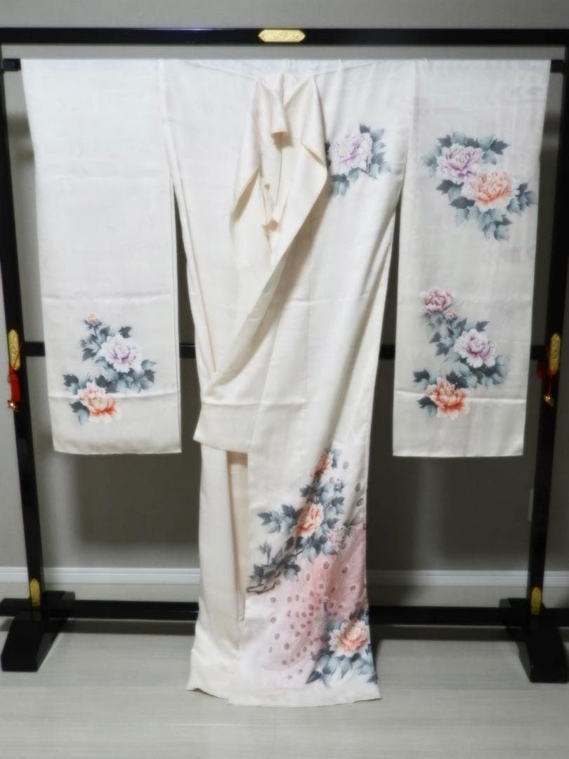お値下げします 仮縫い 未仕立て 振袖 正絹 白地 孔雀と牡丹柄 レトロ