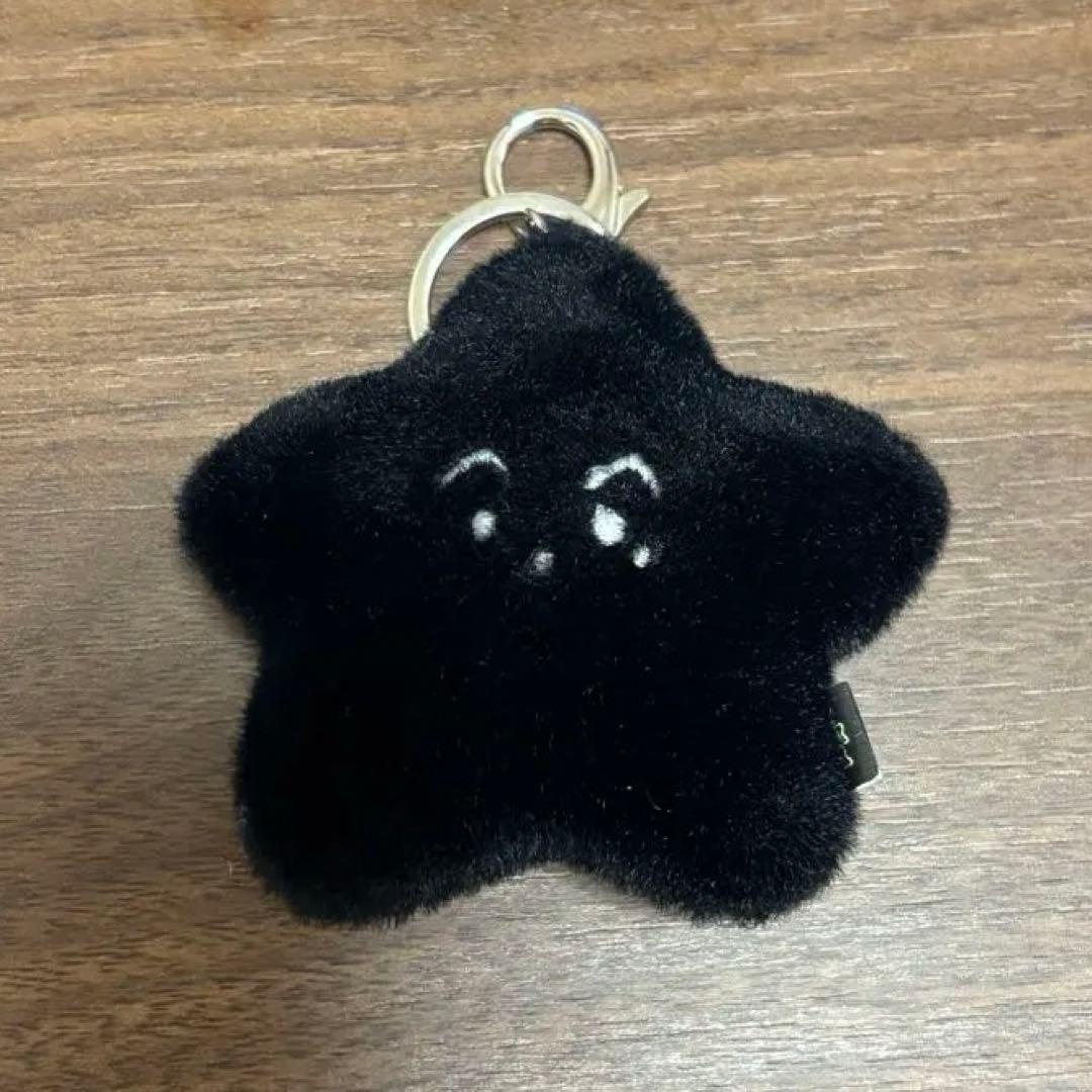 nct127 マーク ヒトデ キーリング momentum unity - メルカリ