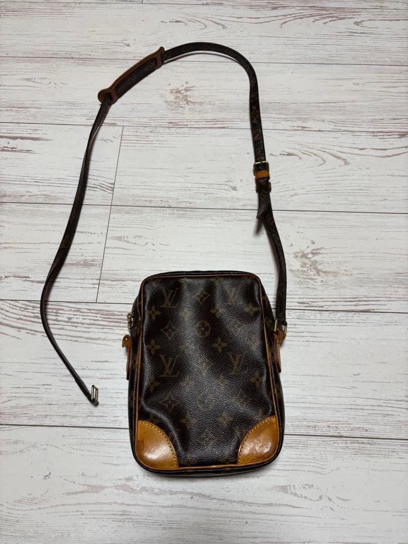 ルイヴィトン　ショルダーバック