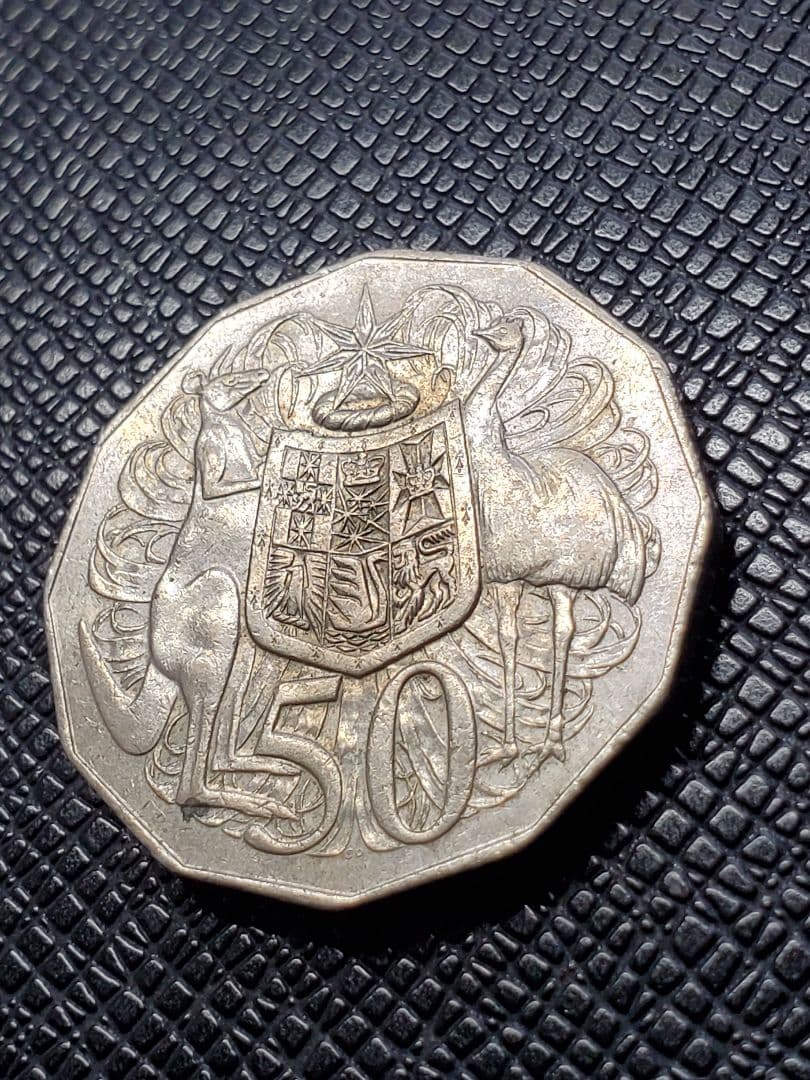 1545. 1978年 オーストラリア エリザベス二世 50セント コイン - メルカリ