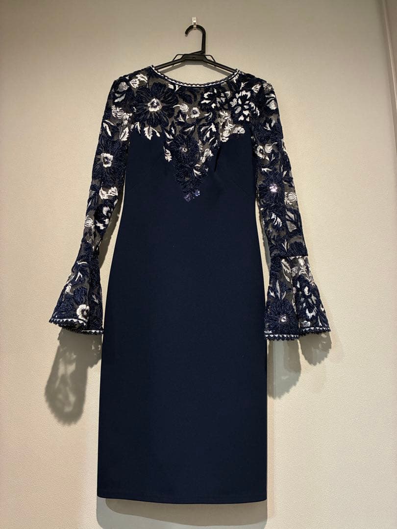 未使用タグ付】TADASHI SHOJI レースワンピース ネイビー サイズ2