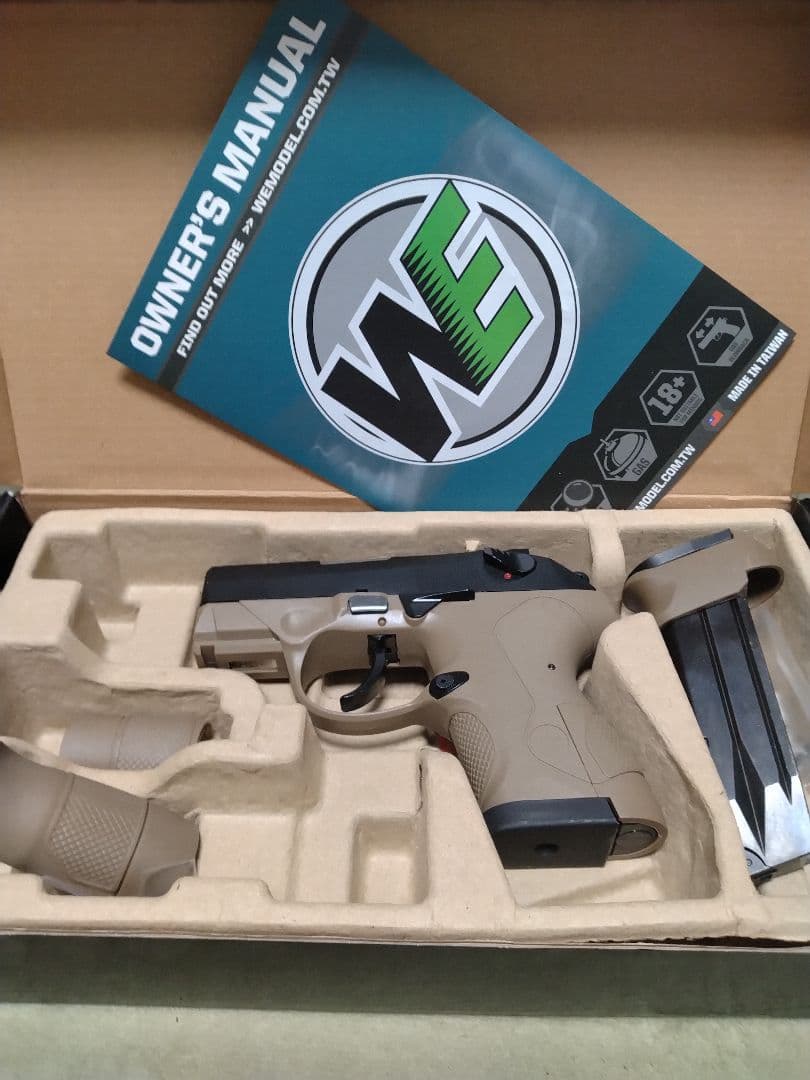 WE ガスガン タンカラー Px4 サブコンパクト