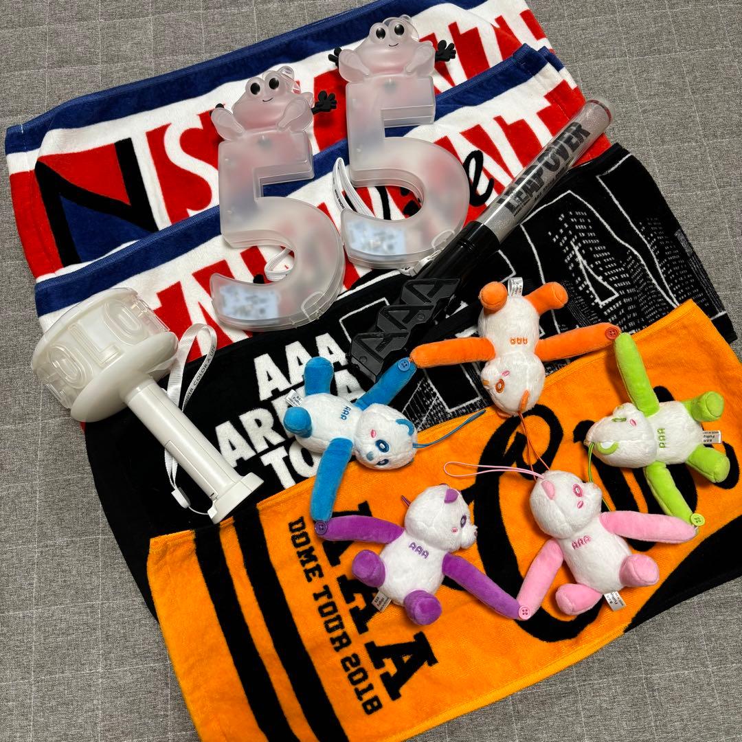 AAAグッズ 17点まとめ売り 「パンフ、ファイル、タオル、Tシャツ、他