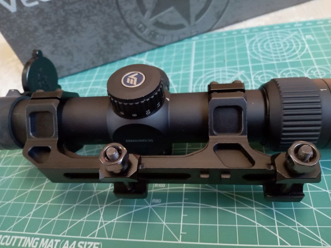 VECTOR OPTICS FORESTER バトラークリーク付　中古美品