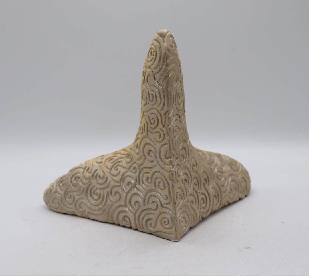 益子焼　オブジェ　坂田甚内作　箔押深甚紋テトラポット　250818