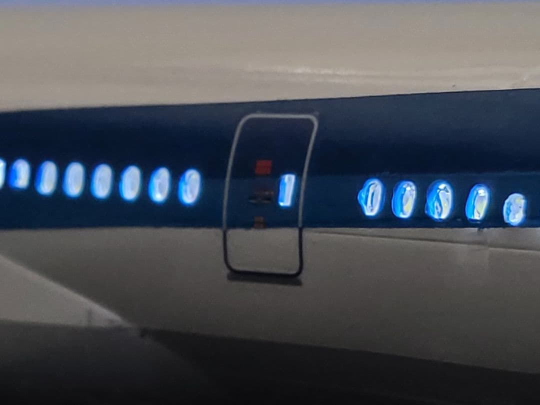 ANA BOEING 777-300 LED 仕様完成品