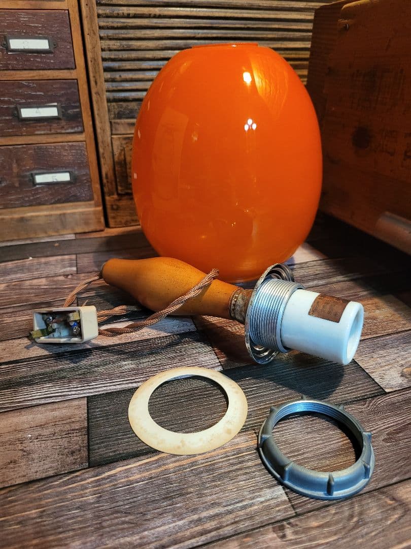 スペースエイジ 天井照明 ペンダントライト ガラスシェード オレンジ