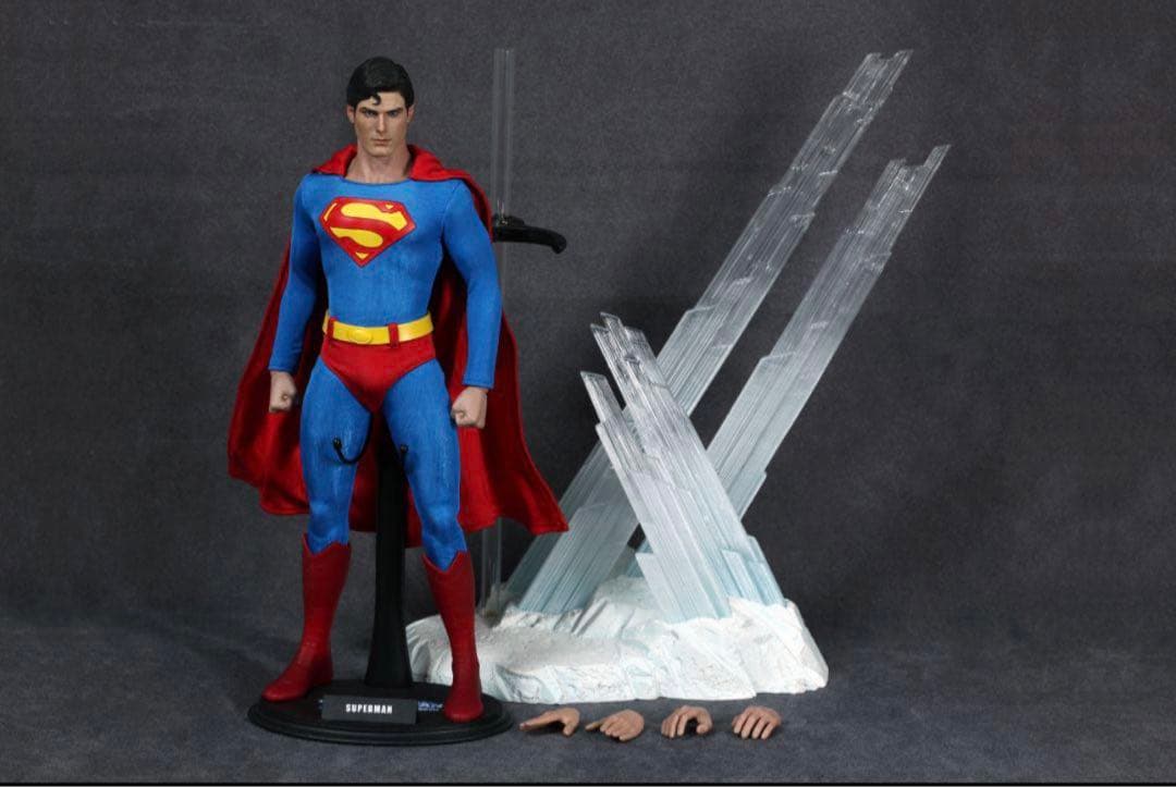 ホットトイズ スーパーマン クリストファー・リーヴ 1/6 - メルカリ