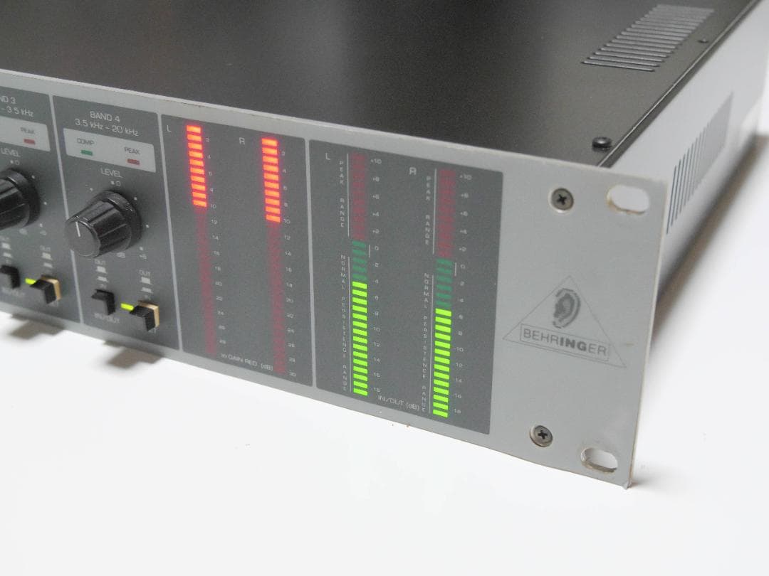 Behringer ベリンガー MDX8000 マルチバンドコンプレッサー取説付