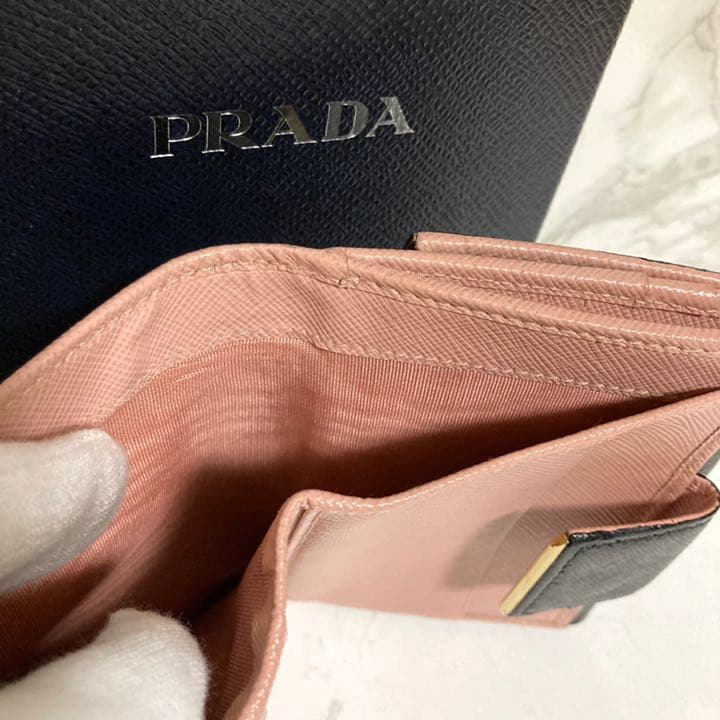 売れ筋 《箱・保証書付》PRADA プラダ サフィアーノメタル 黒 レザー
