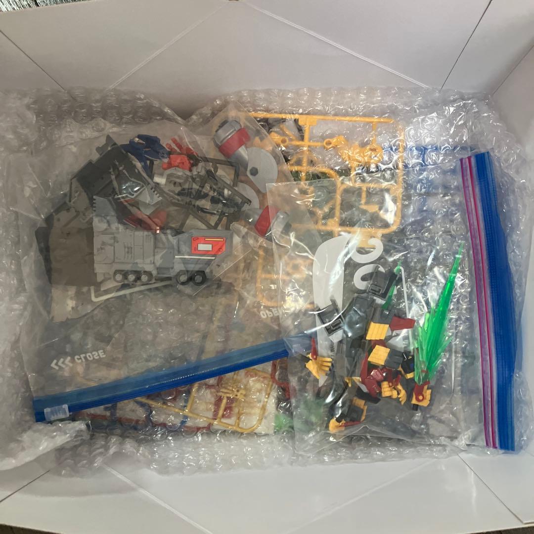 グリッドマン　プラモデル　ジャンク