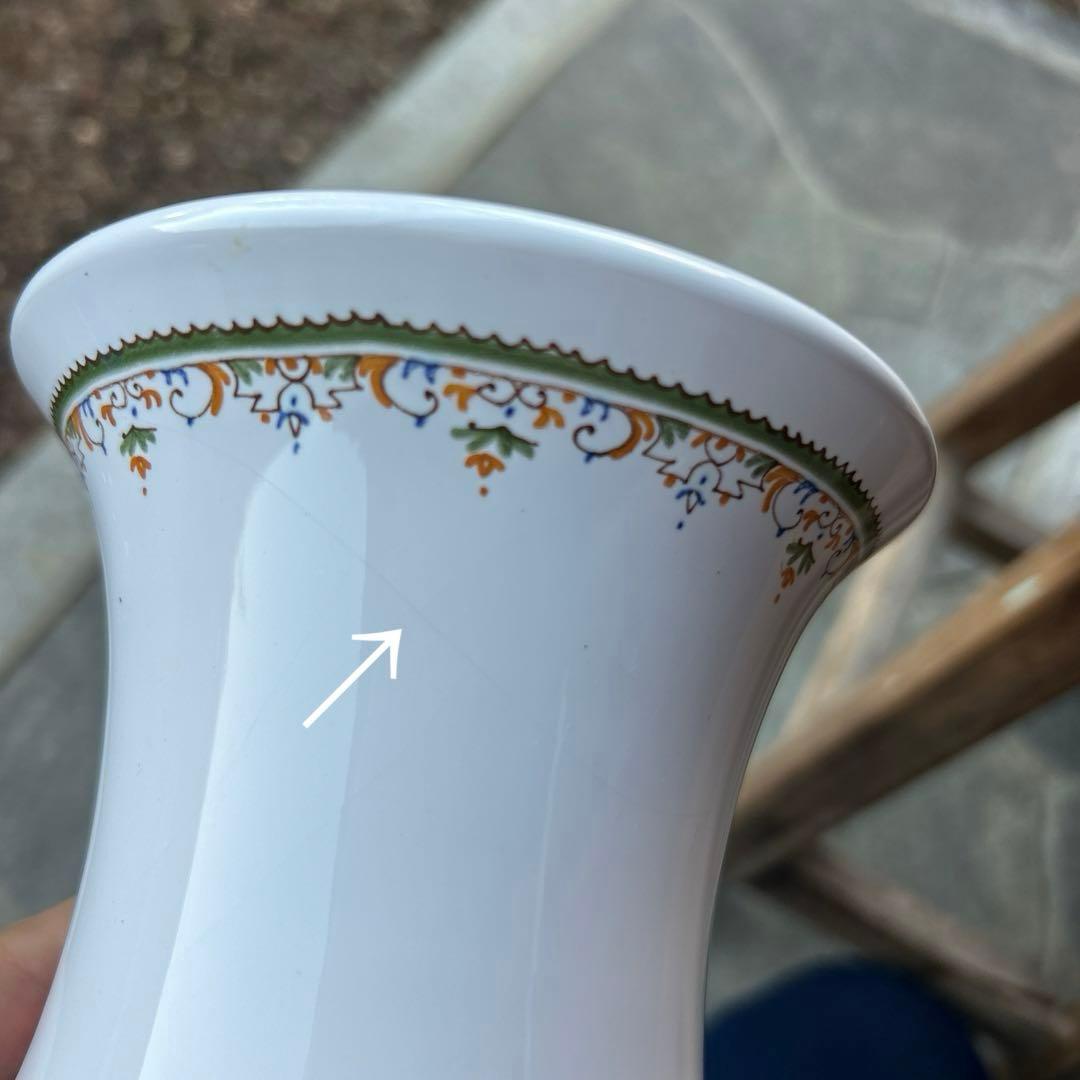 フランス製 ムスティエ（Moustiers）手描き 花模様 蝶々 陶器 花瓶