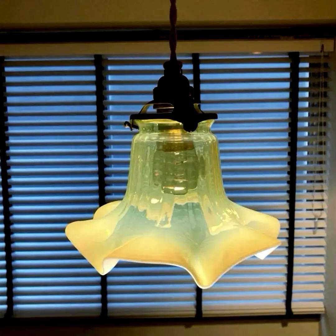 ヴァセリン（ウラン） イギリス 1920年 ランプシェード ガラス