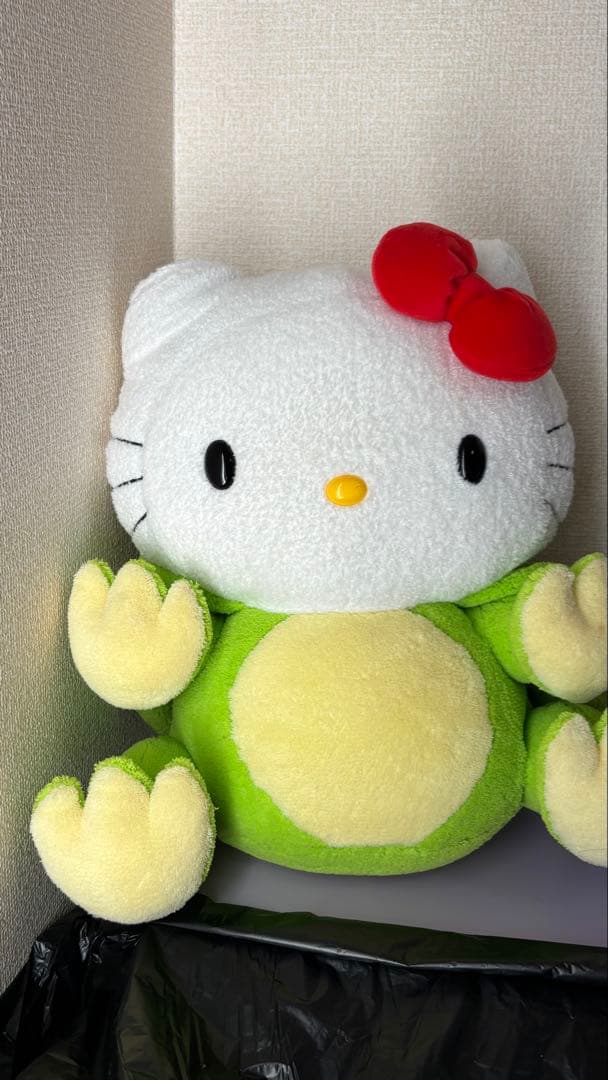 ハローキティ　変身　カエル　Lサイズ ぬいぐるみ