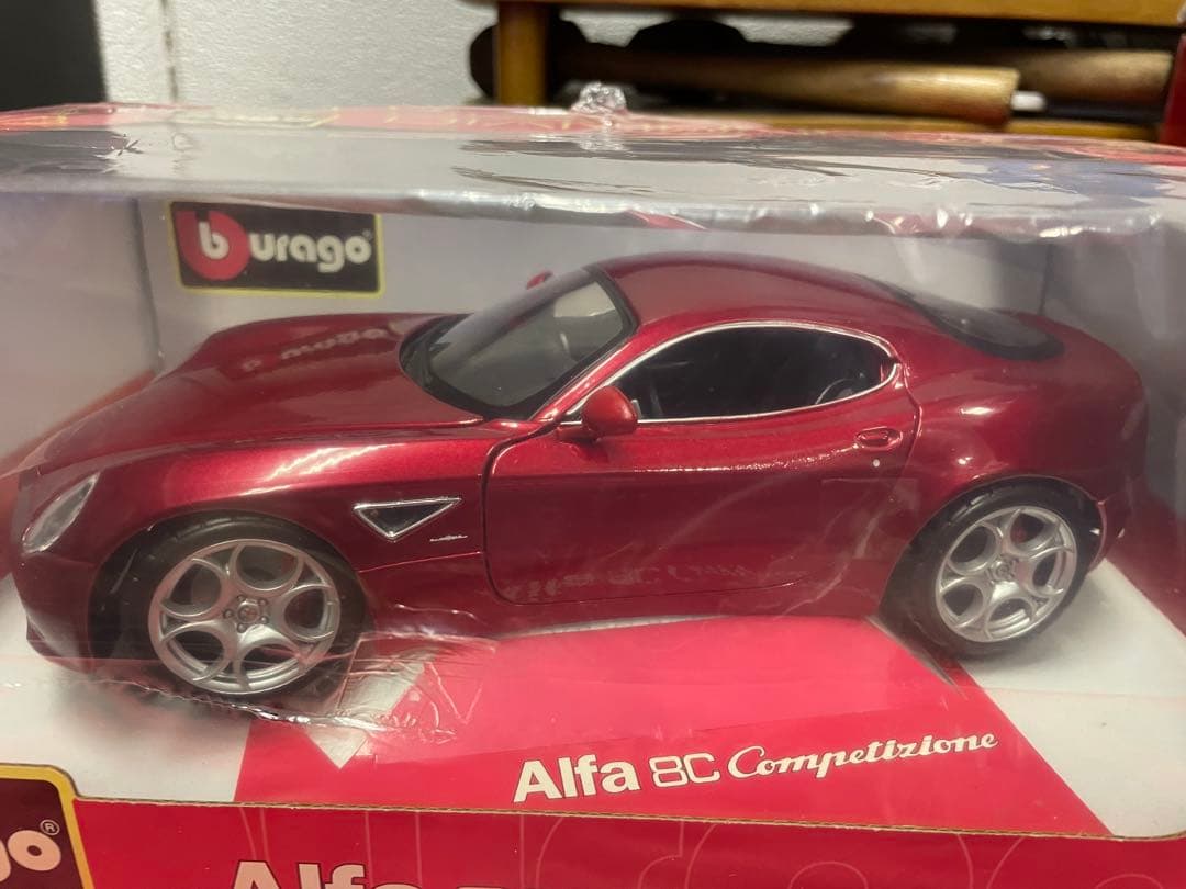 Burago アルファロメオ 8Cコンペティツィオーネ