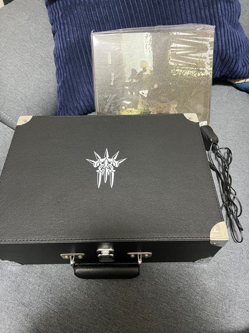 NieRAutomata ポータブルターンテーブル& Ｆ3サイズキャンバスアート NieRAutomata ポータブルターンテーブル& F3サイズキャンバスアート