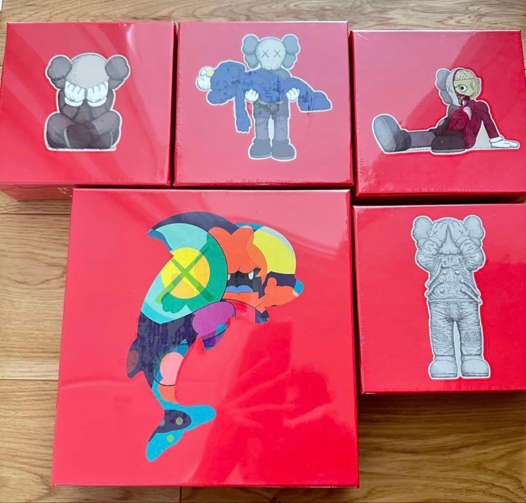 【新品・未開封】KAWS TOKYO FIRST パズル 5種セット カウズ KAWS TOKYO FIRST PUZZLE パズル 5種セット
