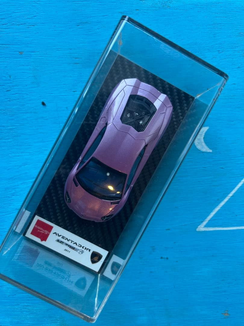 ランボルギーニ アヴェンタドール ミニカー 1/43