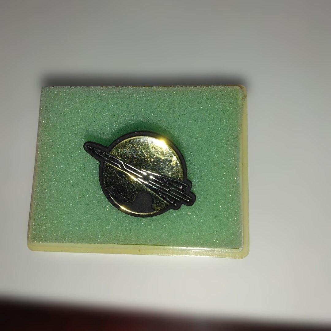 勳六等単光旭日章(略授無し)と警視庁創立100年記念・日本春秋書院同人記章その他