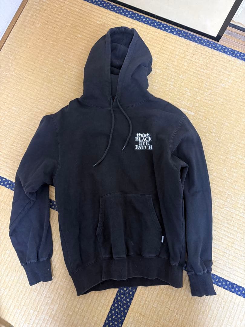 BlackEyePatch × thisisneverthat パーカー