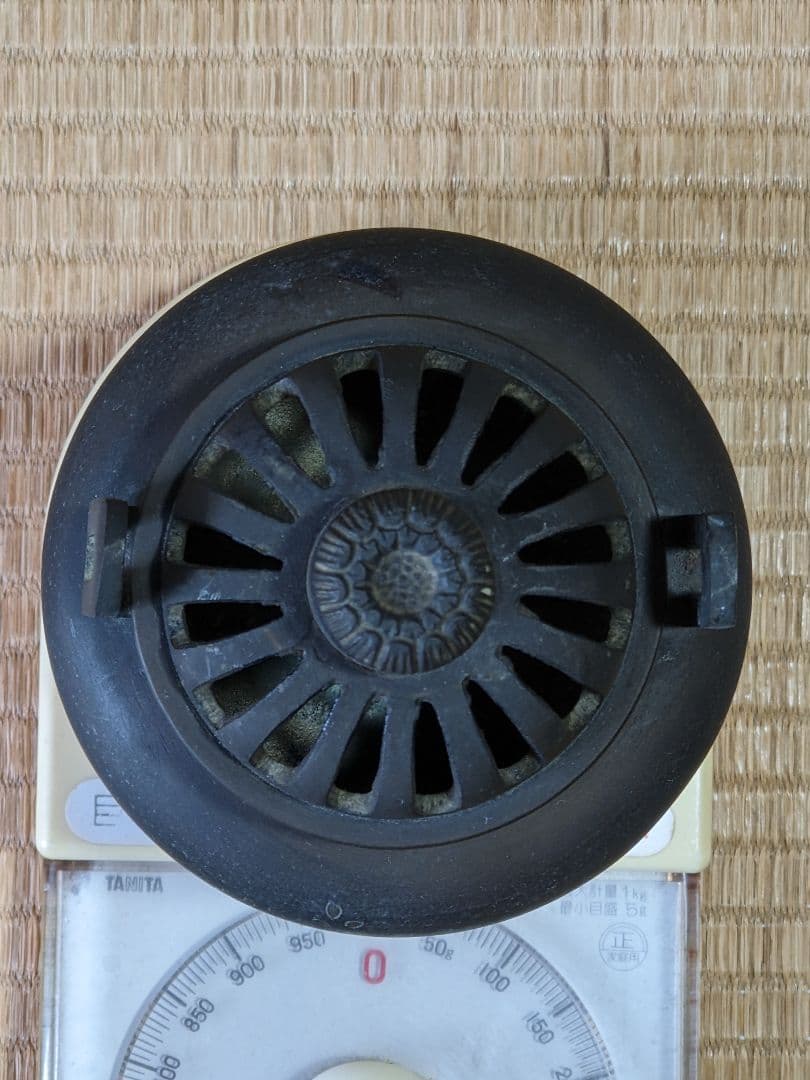 ♢高岡銅器 透し火屋蓋 袴形 三足香炉 銅器 唐金