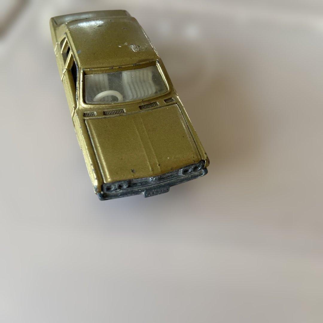 トミカ　香港トミカ　日産セドリック　香港製　No33