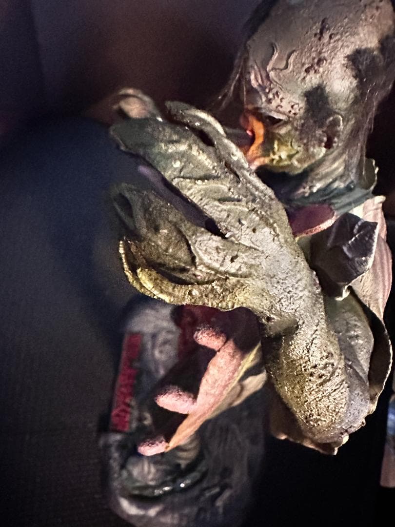 モンスター・マニアックス 悪魔の植物人間 1/6スタチュー