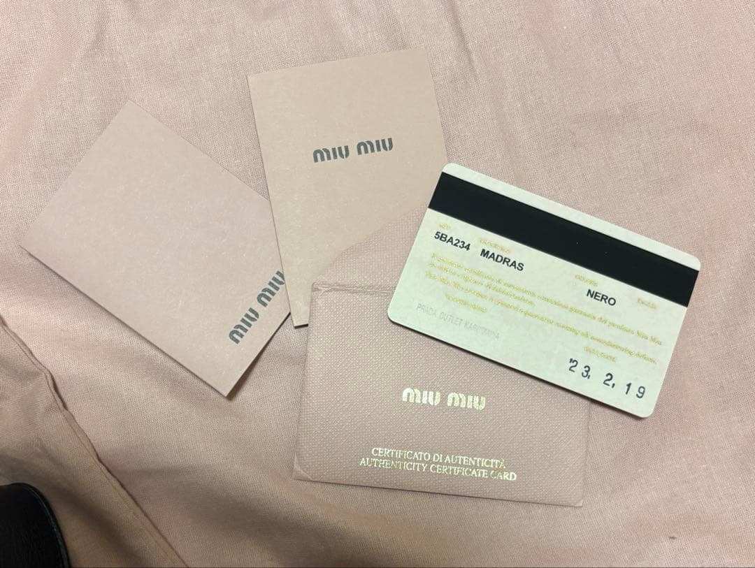 miu miu ハンドバッグ ブラック