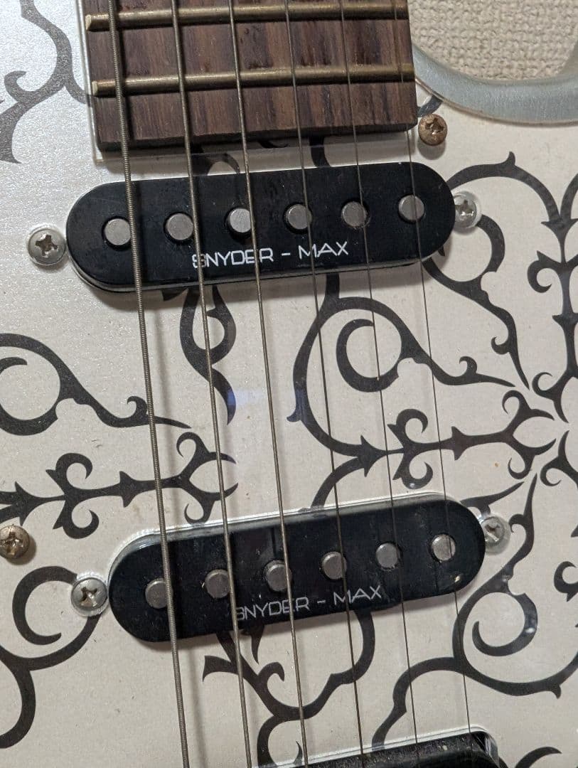 廃盤 Elioth S305 SSH ストラトタイプ アーム付属 タップ可