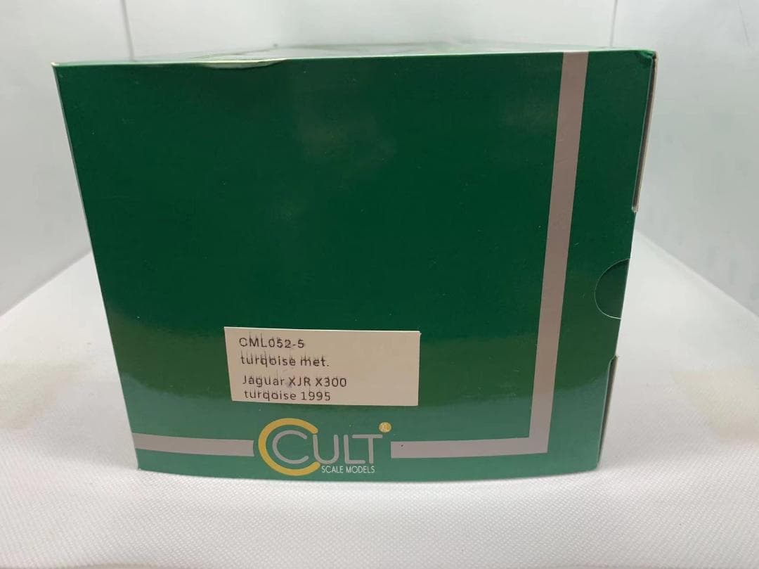 Cult 1/18 ジャガー XJR X300 turqoise 1995