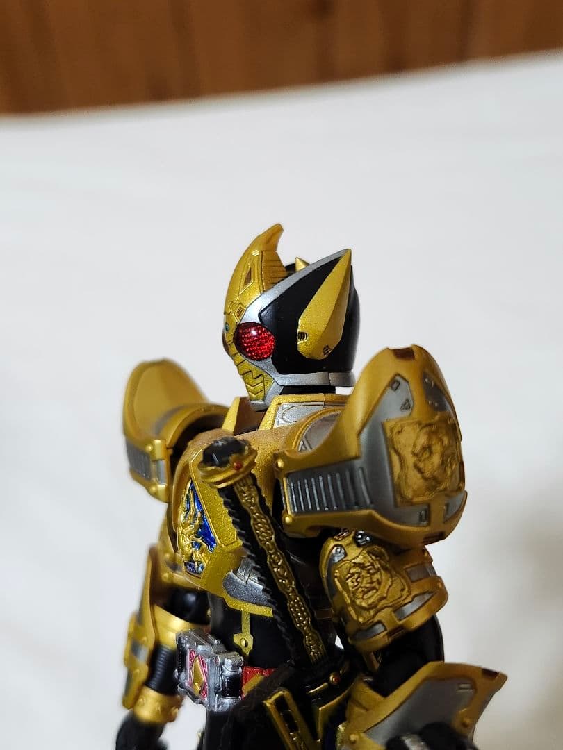 S.H.Figuarts　仮面ライダーブレイド キングフォーム　フィギュア