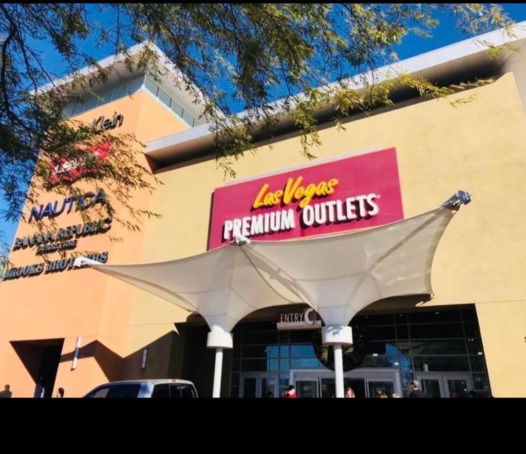 shino　コーチcoach高級スムースレザー、タビー二つ折り財布